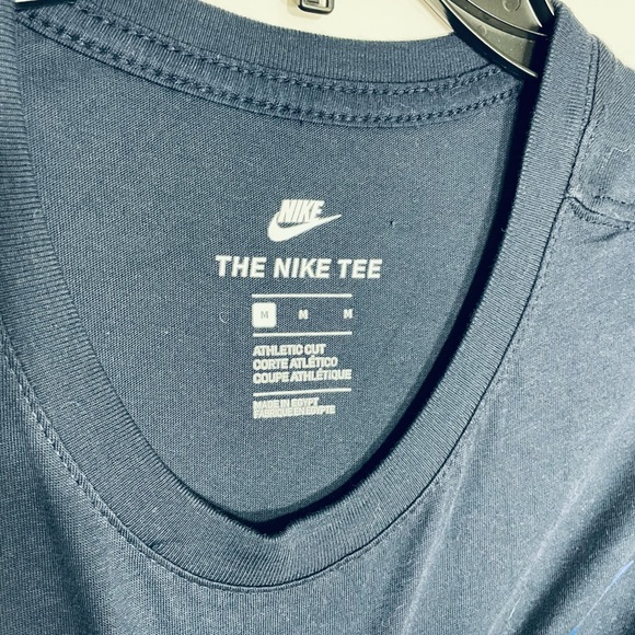 Men’s Nike Tee - Picture 3 of 4